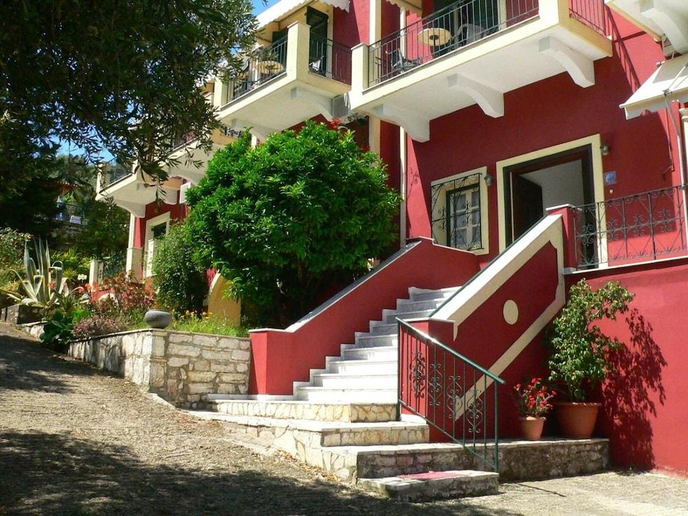 Apraos Bay Hotel Exterior photo